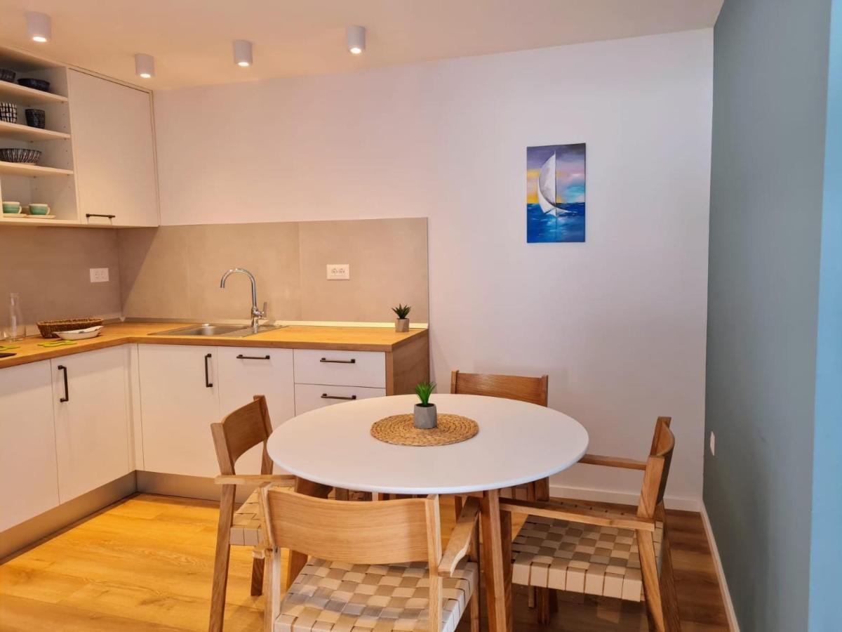Beachfront Comfort Apartments Sinajko Podgora Kültér fotó